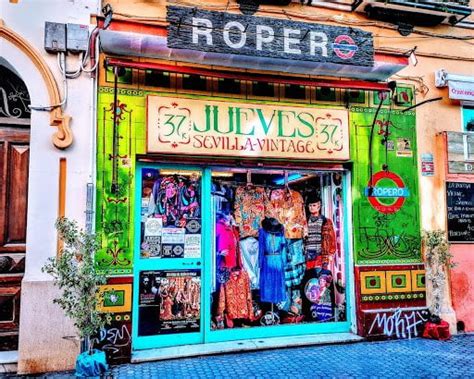 vintage shops in seville.